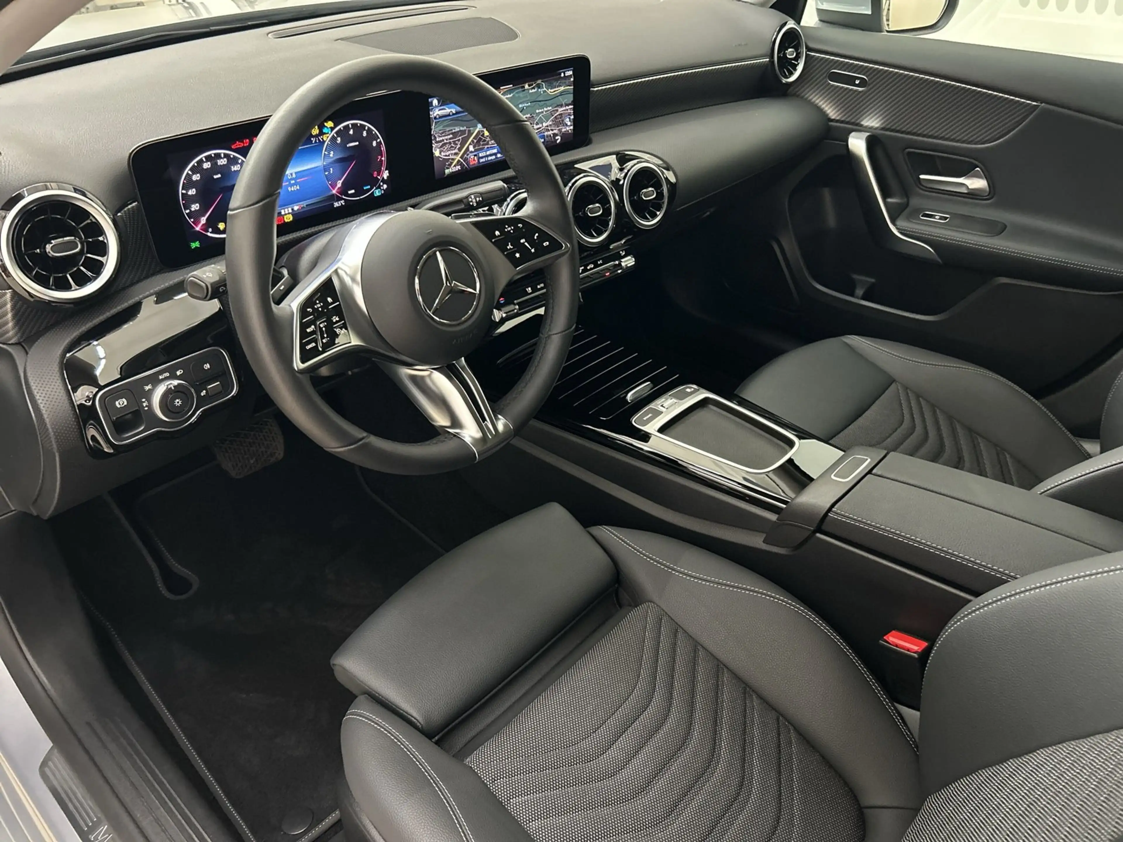 Mercedes-Benz A 180 Cam Navi SHZ — photo 12