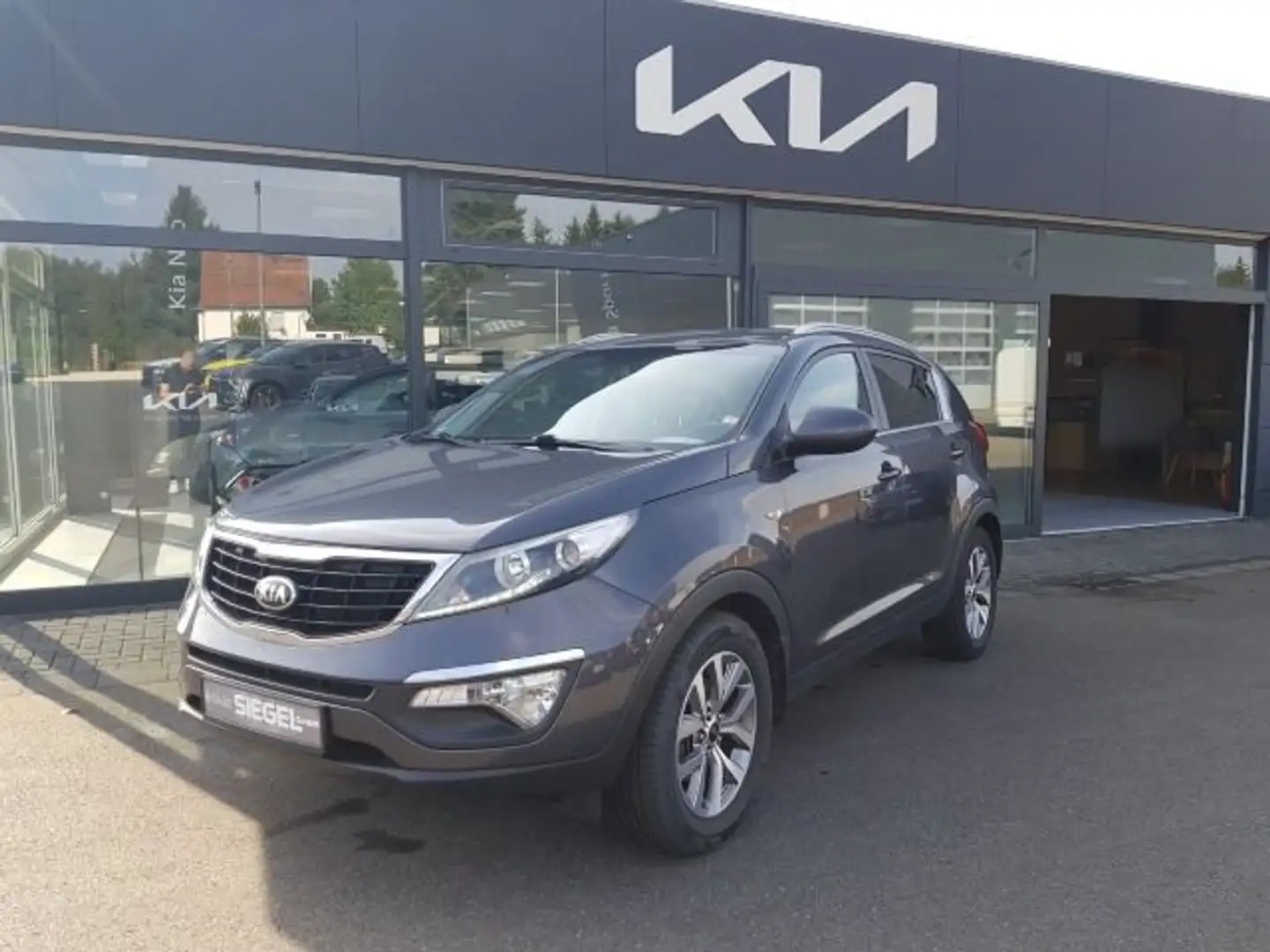 Kia Sportage Attract 2WD*Klimaanlage*Isofix* Grau - 2