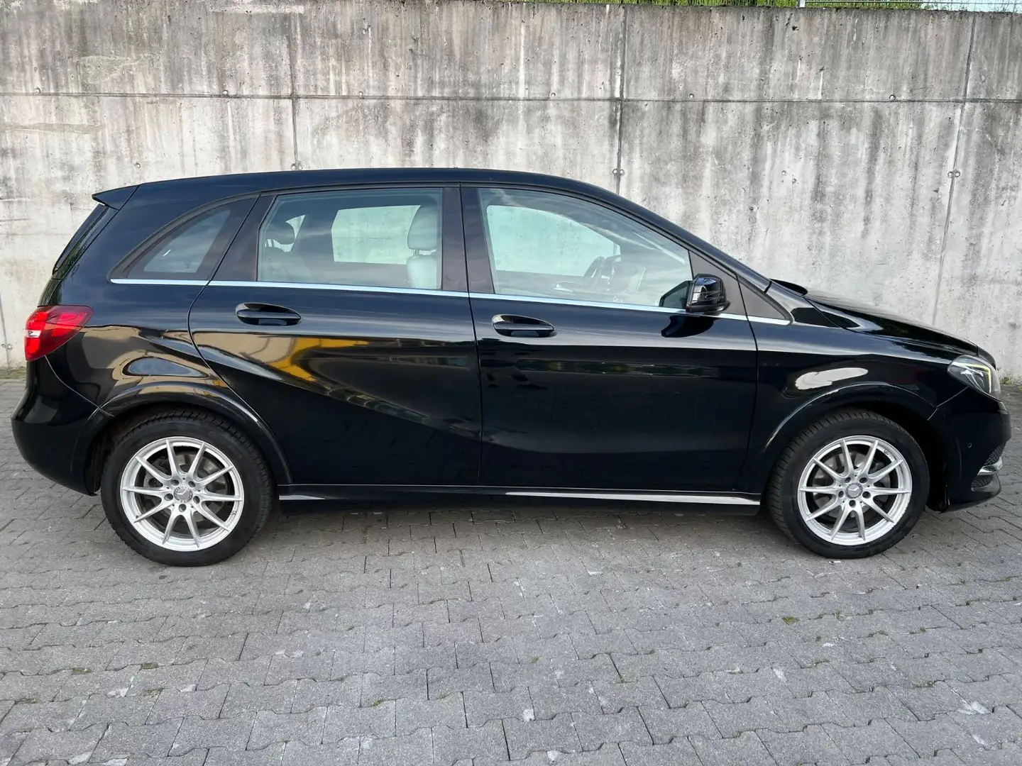 Mercedes-Benz B 200 B-Klasse B200 cNGD Autom.*Xenon*Leder*Navi*RFKam Negro - 2