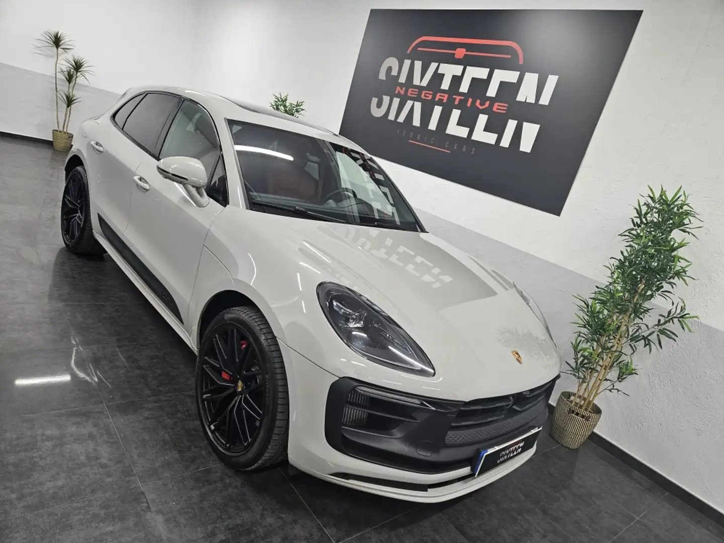 Porsche Macan GTS Aut. Gris - 1