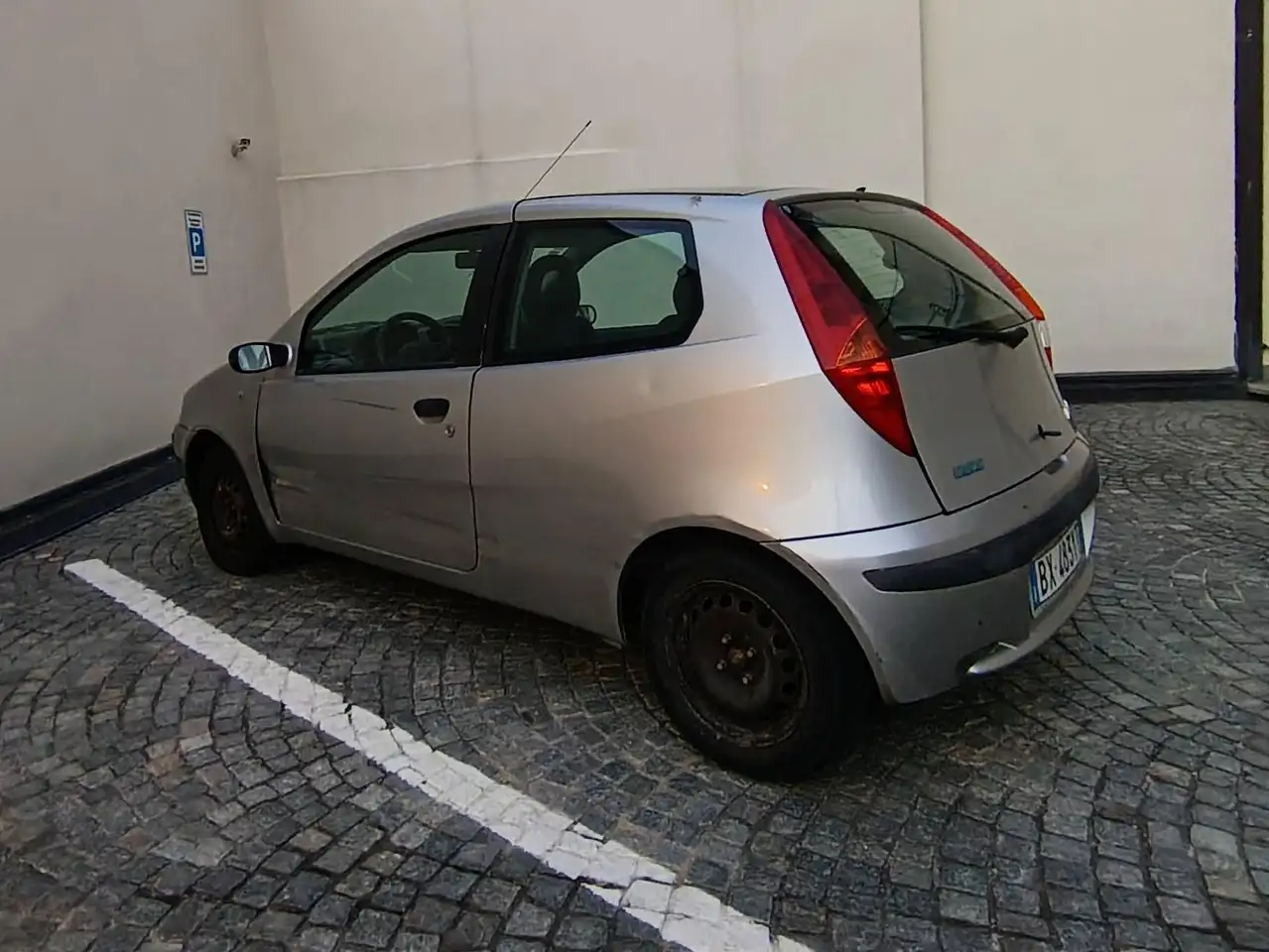 Fiat Punto II 2001 3p 1.2 EL, foto 1
