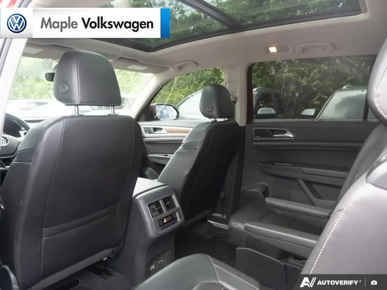 Volkswagen Atlas снимка Volkswagen Atlas