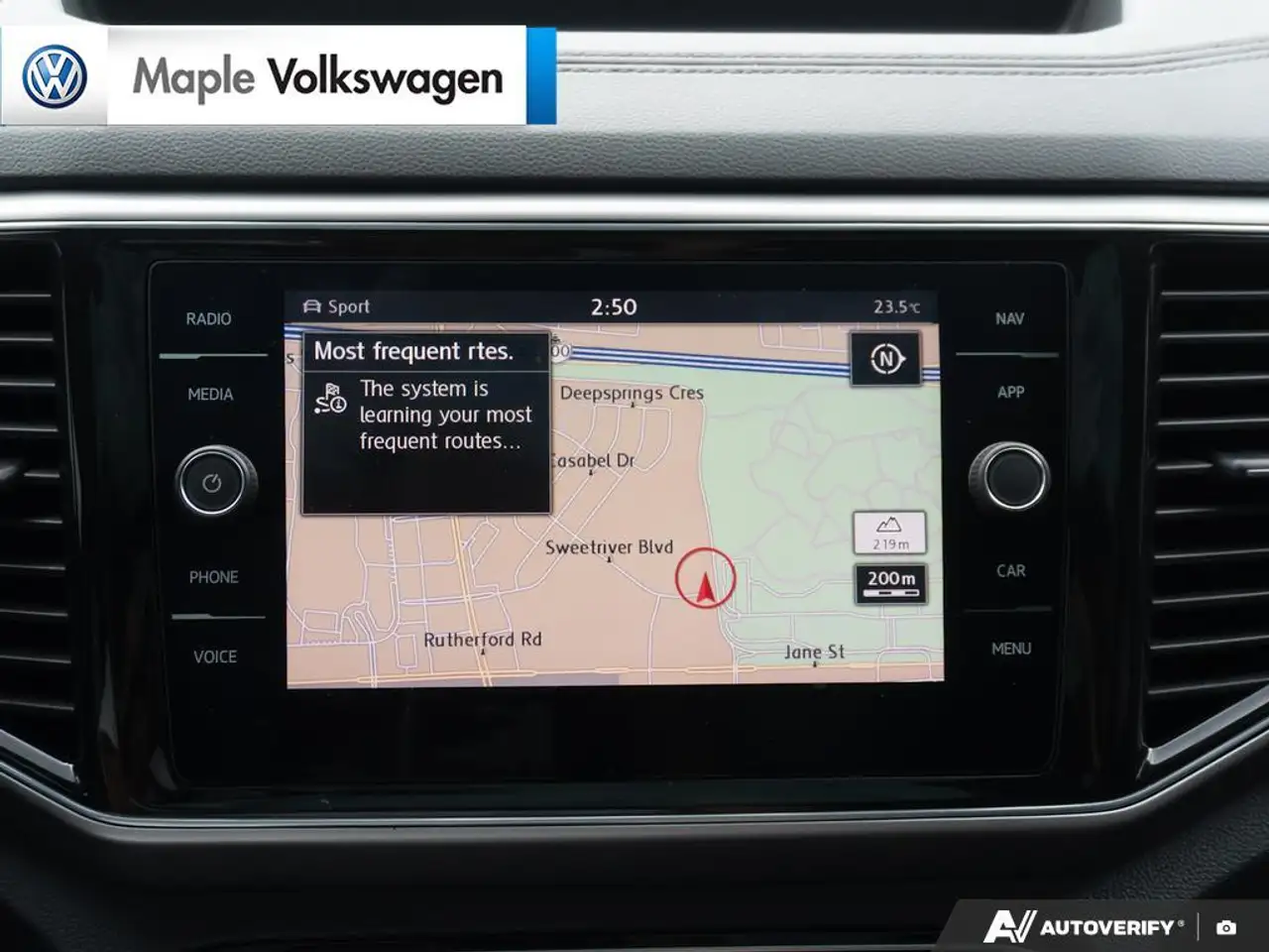 Volkswagen Atlas снимка Volkswagen Atlas