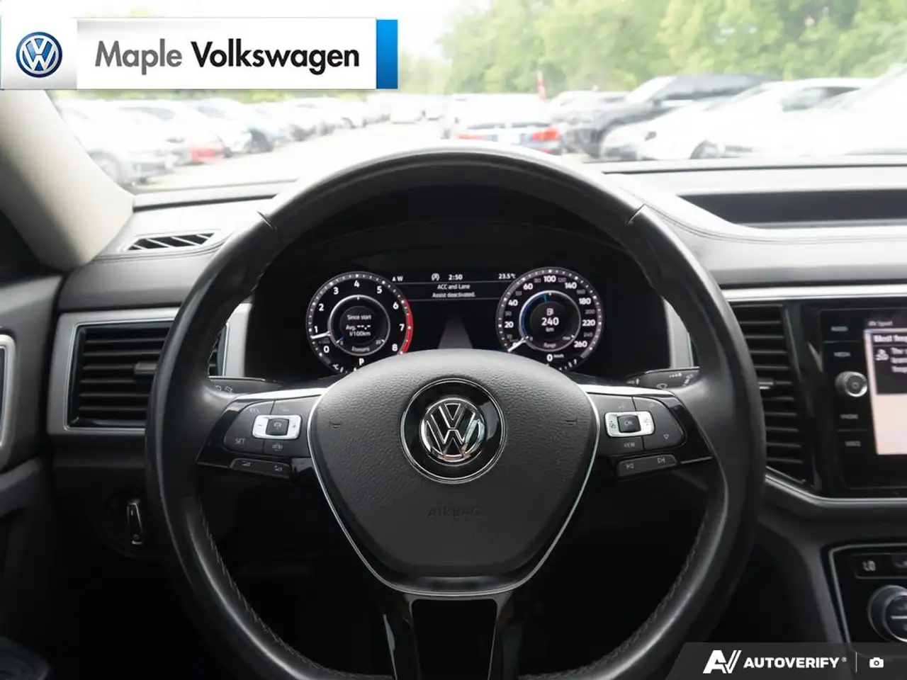 Volkswagen Atlas снимка Volkswagen Atlas
