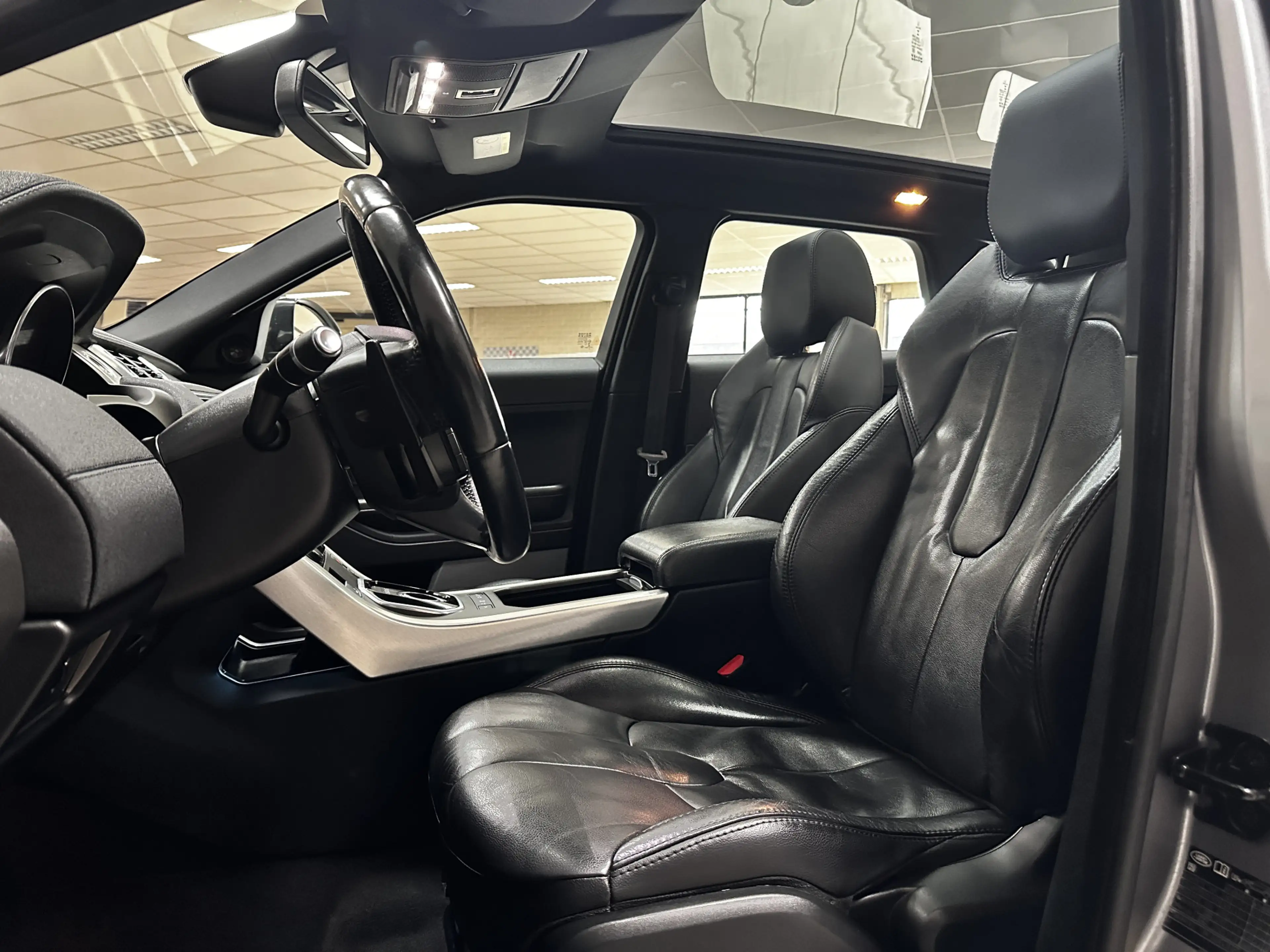 Land Rover Range Rover Evoque 2.0 Si 4WD Prestige/ Automaat!/ Pano-Dak/ Bi-Xenon — photo 8