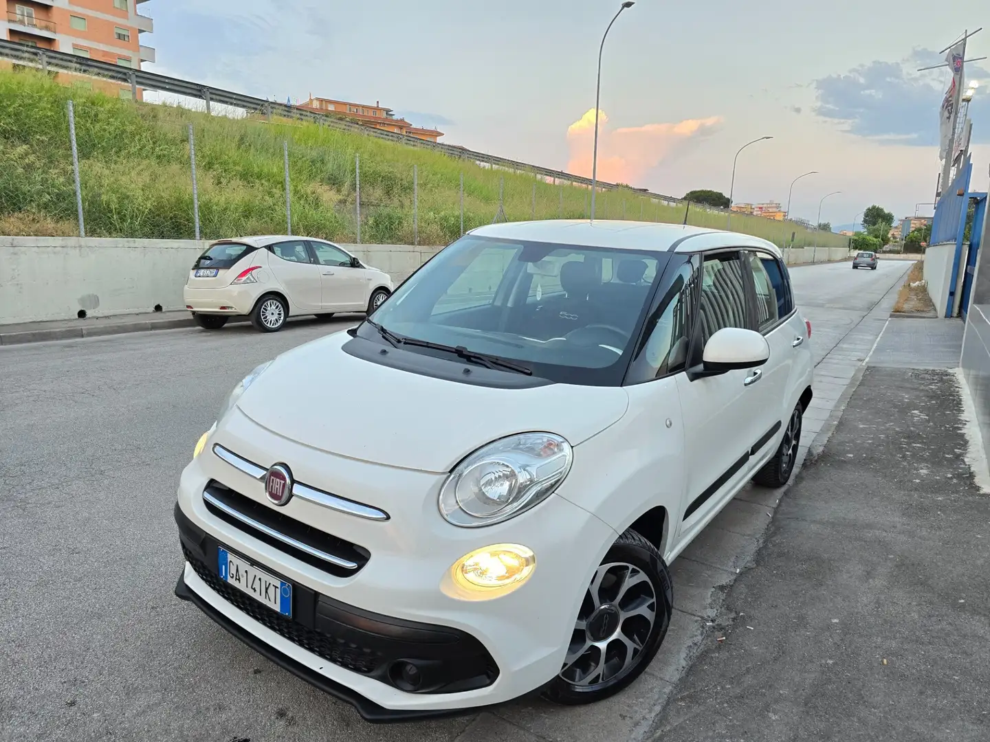 Fiat 500L Fiat 500L 1.6 Multijet 120 CV Mirror Wit - 2