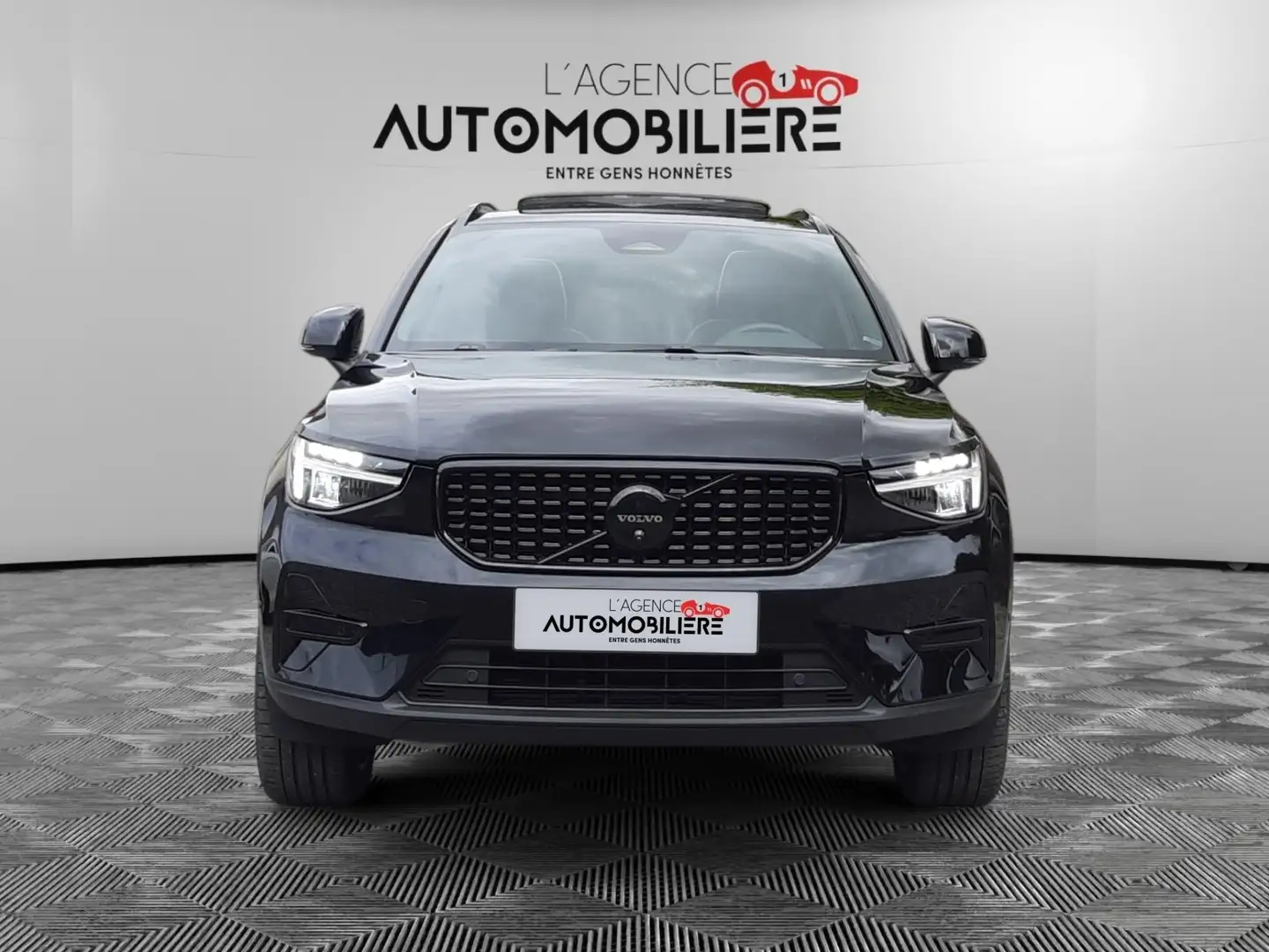 Volvo XC40 B3 Ultra Dark Limited Edition/Garantie Volvo 08/26 Noir - 2