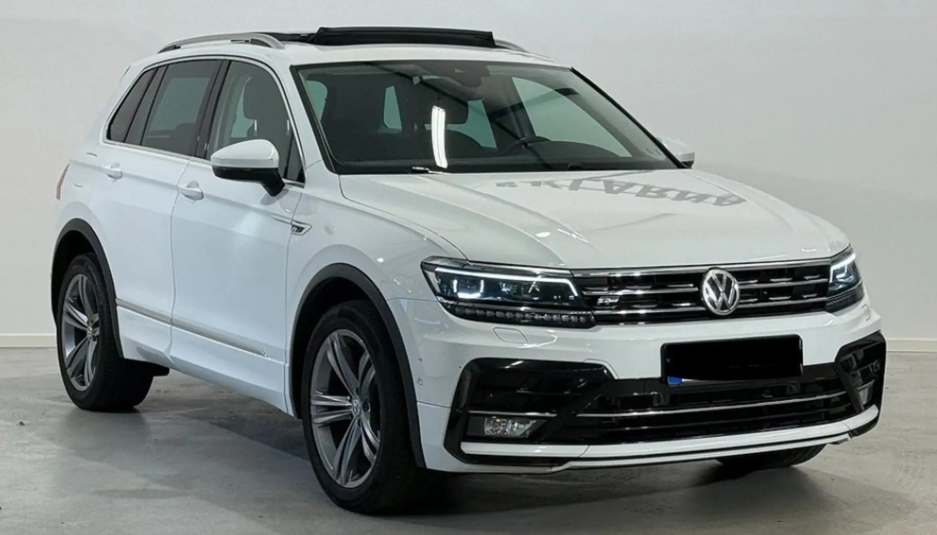 Volkswagen Tiguan Tiguan 1.5 TSI EVO 150 DSG7 Carat Exclusive Weiß - 1
