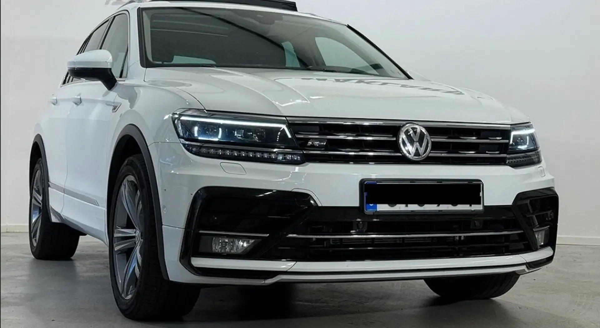 Volkswagen Tiguan Tiguan 1.5 TSI EVO 150 DSG7 Carat Exclusive Weiß - 2