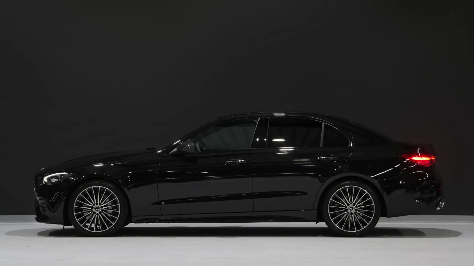 Mercedes-Benz C 180 C 180 AMG MY2026 EUR1 BREMEN PRODUCTION AMG Line Zwart - 2