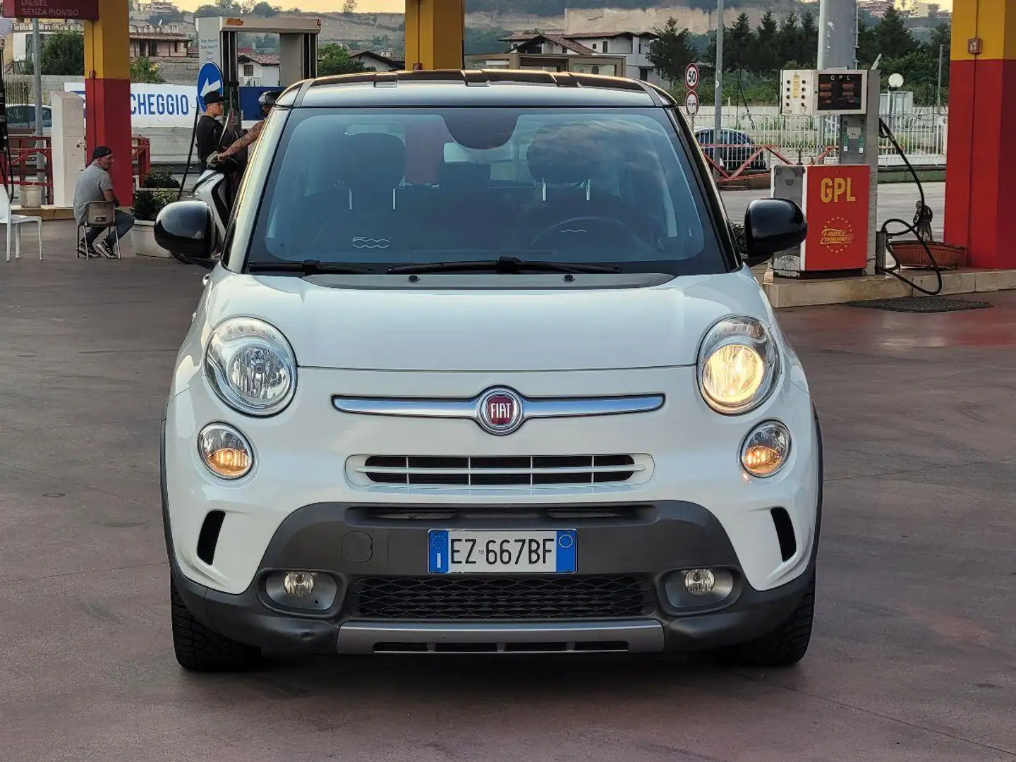 Fiat 500L 1.3 Multijet 85 CV Trekking Wit - 2
