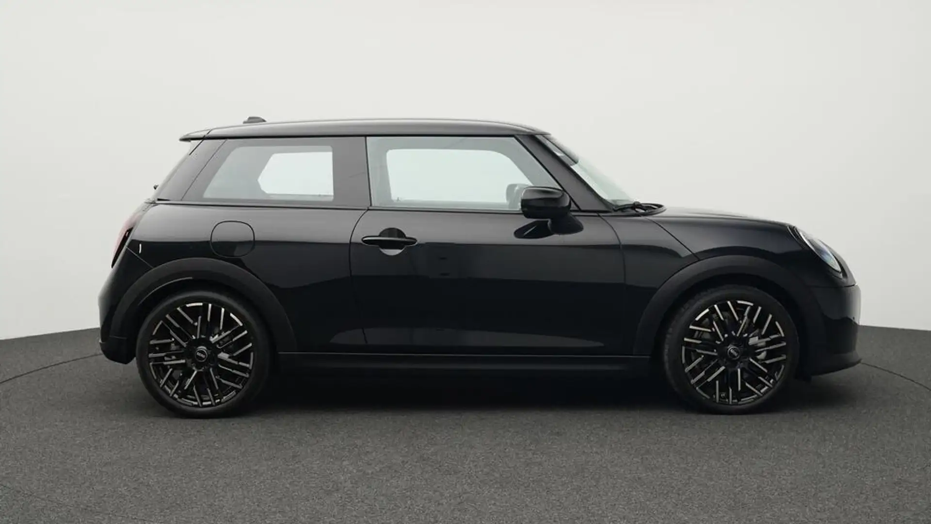 MINI Cooper C Favoured Trim Schwarz - 2