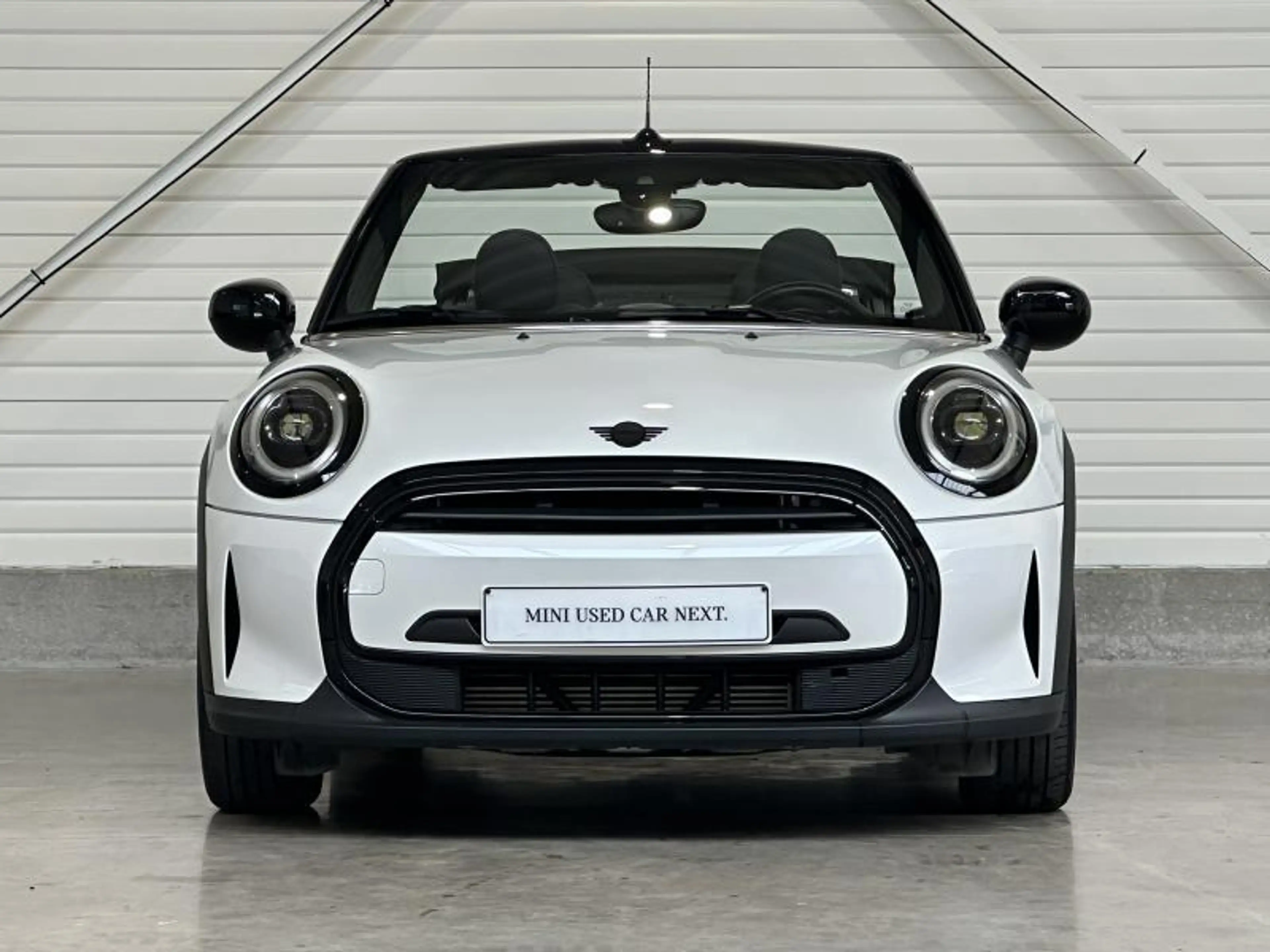 MINI Cooper Cabrio CABRIO — photo 2
