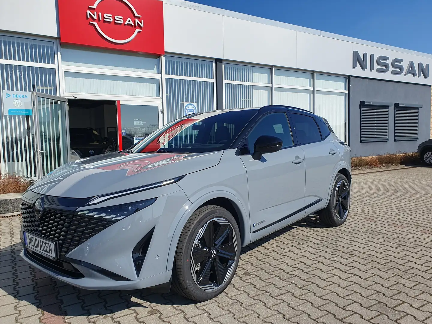 Nissan Qashqai 1.5 VC-T e-Power N-Design, 20"Alu, Voll-LED, Leder Grigio - 1