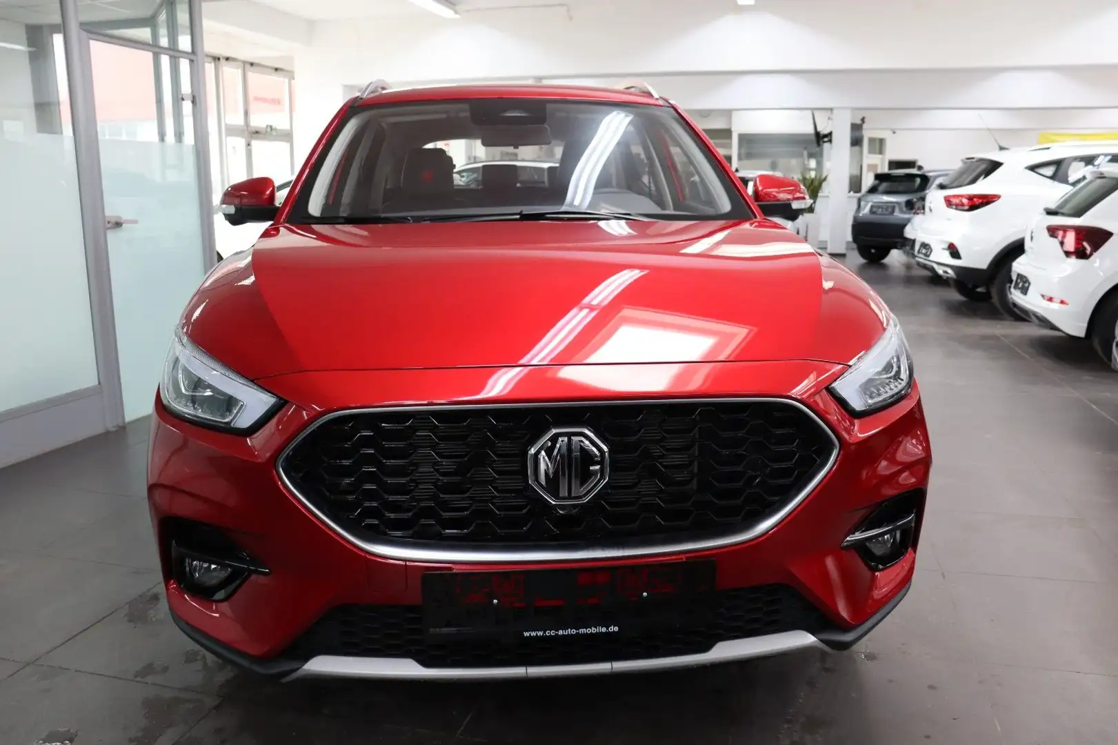 MG ZS 1.5 Luxury Leder SHZ Navi 360° Virtual SOFORT Rood - 2
