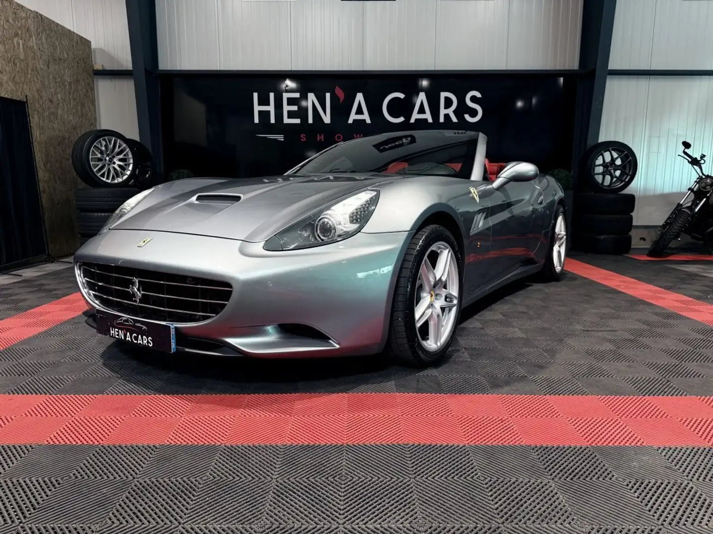 Ferrari California 4.3 V8 Gris - 1