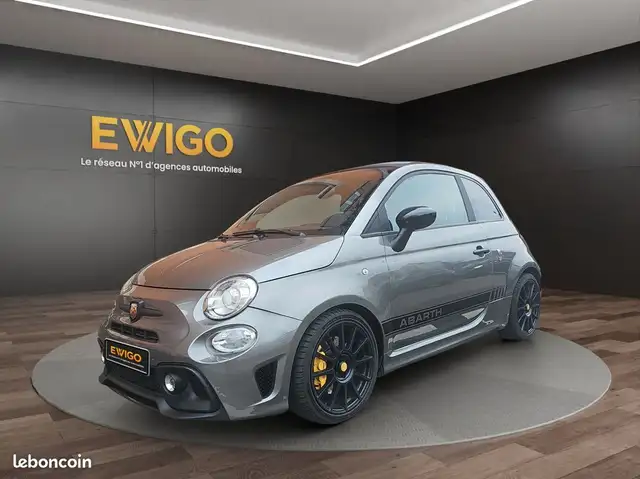Abarth 500 cabriolet 695 1.4 t 180 competition bva