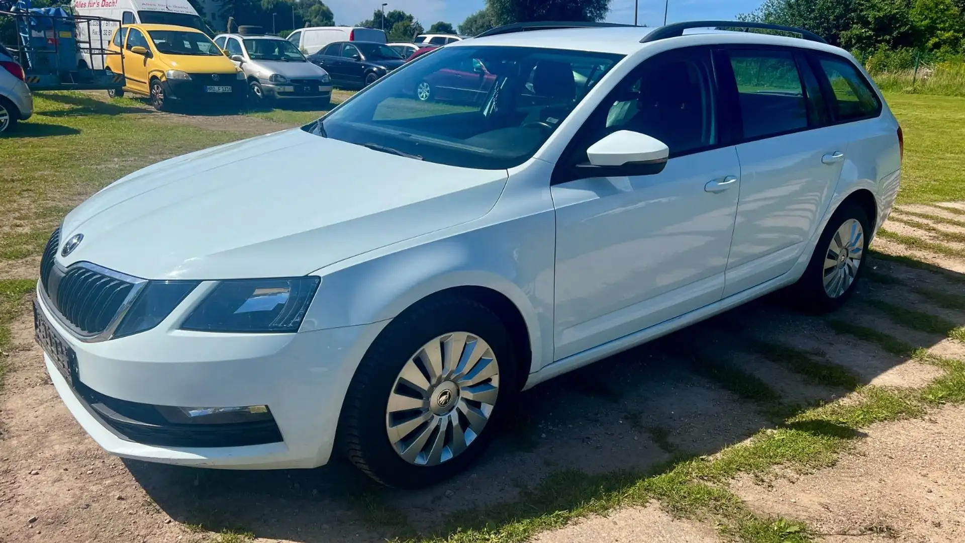 Skoda Octavia Combi Ambition Blanc - 1