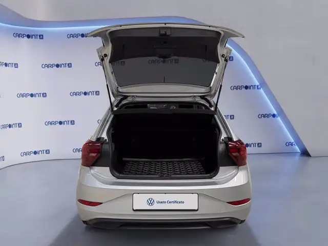 Volkswagen Polo view 19