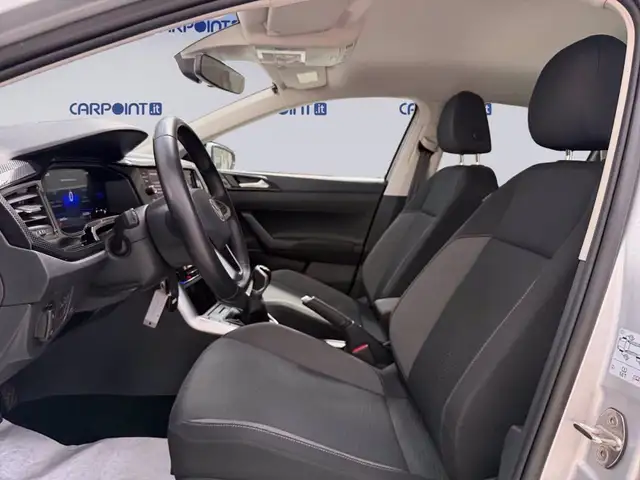 Volkswagen Polo view 11