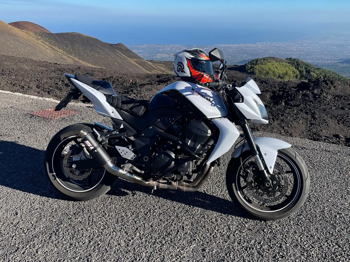 Kawasaki Z 750 Weiß - 1