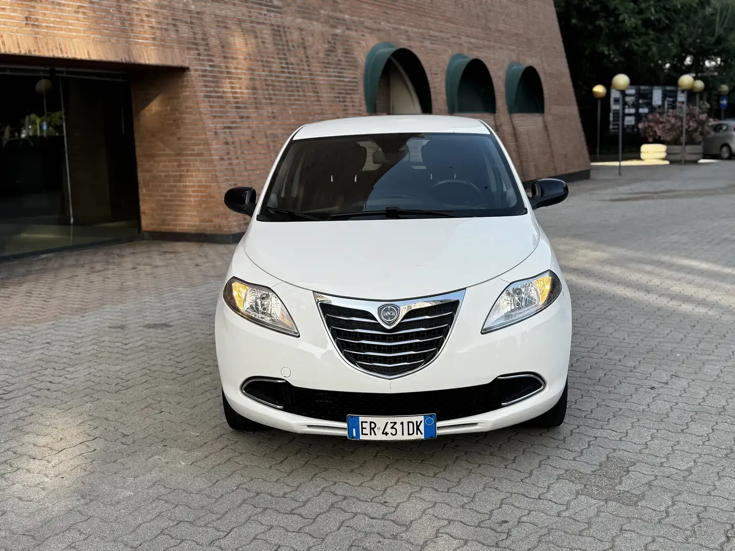 Lancia Ypsilon 1.3 mjt Platinum c/s.parc. s&s 95cv Schwarz - 1