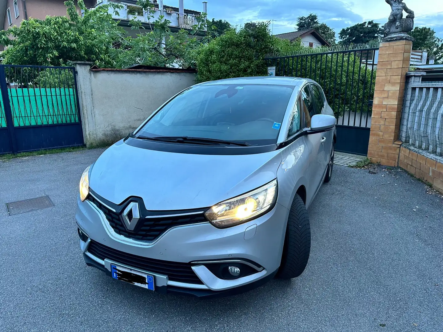 Renault Grand Scenic 1.3 tce Intens 140cv fap my19 Argento - 1