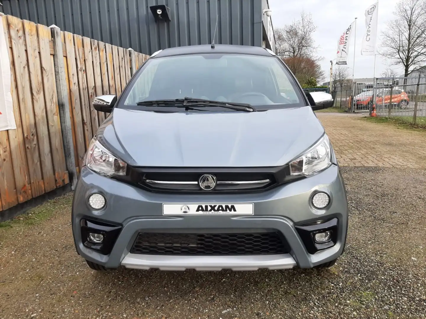 Aixam Crossover Premium Crossline Premium Silber - 2