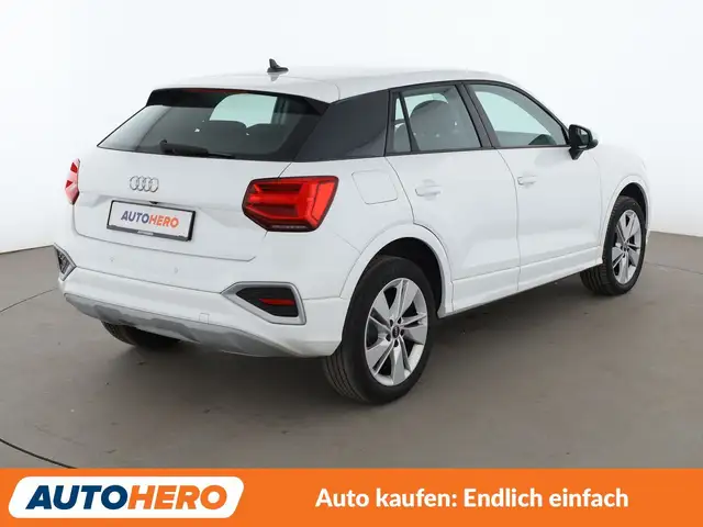 Audi Q2 view 6