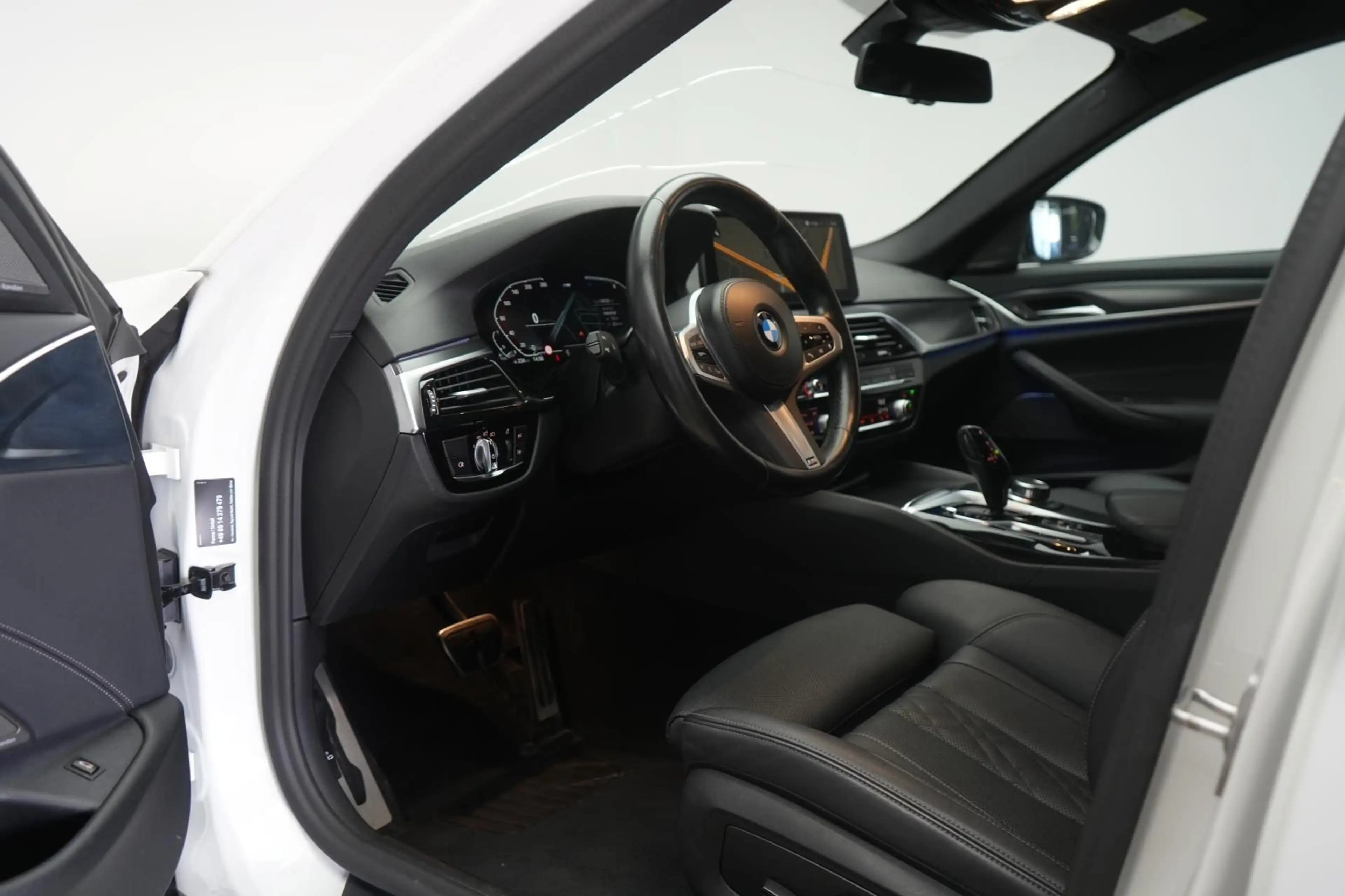 BMW 520 d M-Sport Leder/Temp/Kamera/H&K/Carplay — photo 12