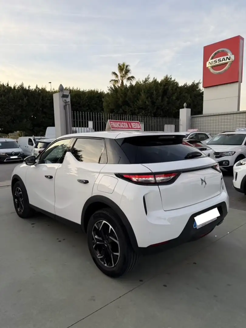 DS Automobiles DS 3 Crossback BlueHDi So Chic 110 Blanco - 2