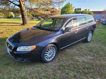 2.4 d5 Kinetic awd 163cv auto