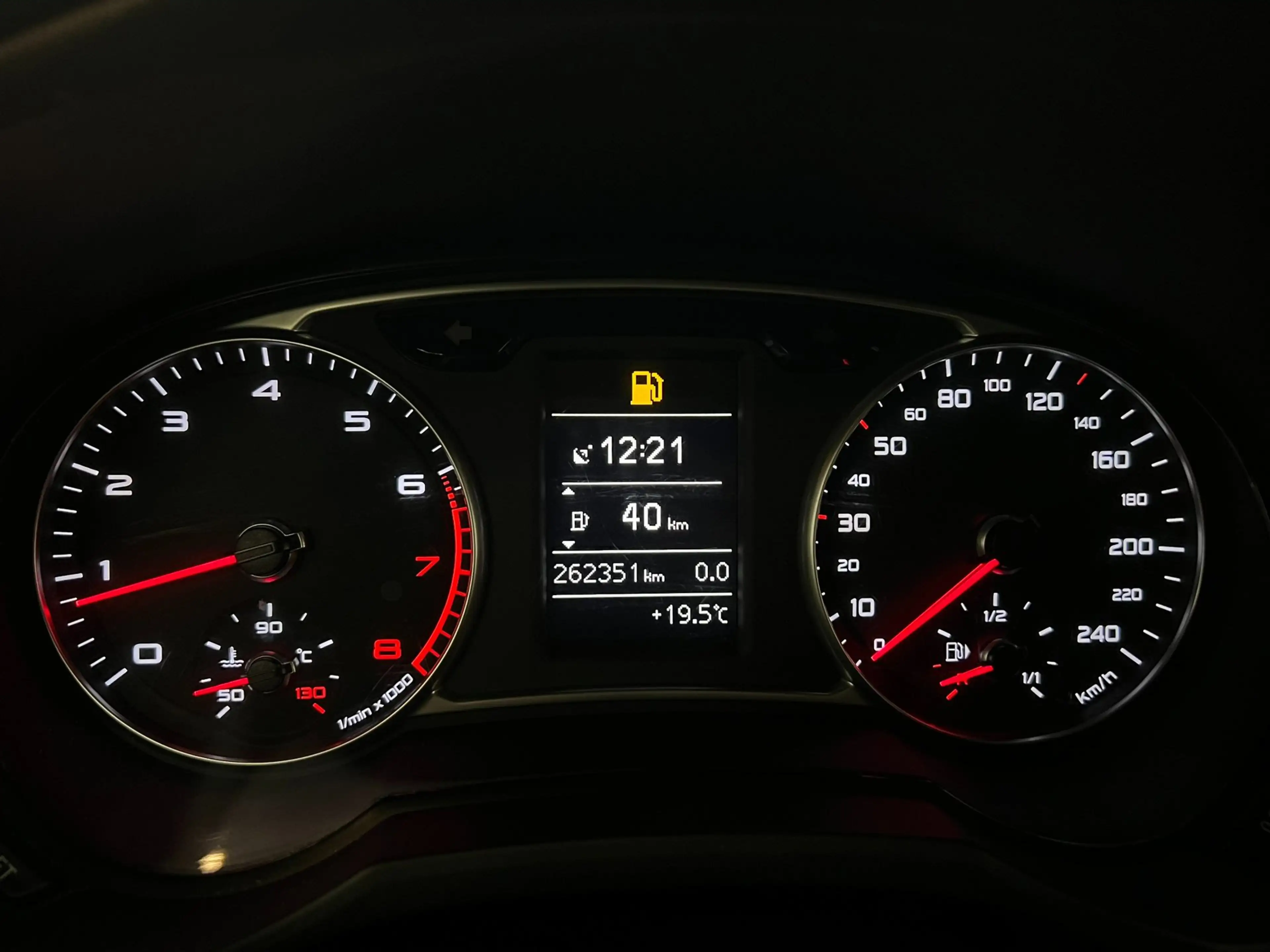 Audi A1 1.2 TFSI / S Line / NL-auto / Xenon / Navi / Clima — photo 12