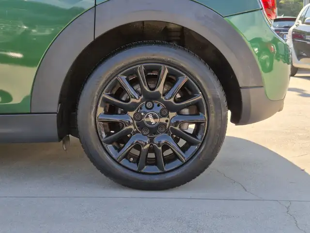 Mini Cooper Cooper view 12