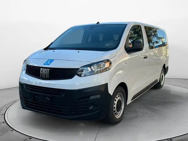 Fiat Scudo 9posti per il trasporto persone con disabilità l3