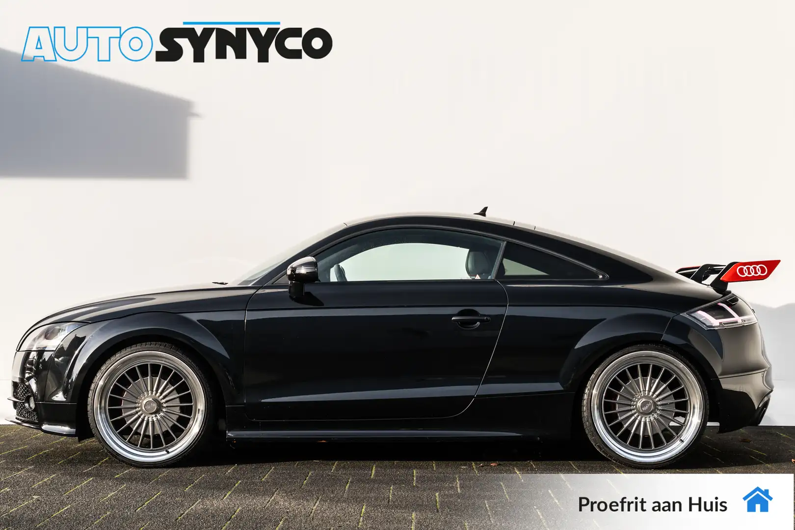 Audi TT 2.0 TFSI S-Line | 300 Pk | Sportpakket | Xenon | P Zwart - 2