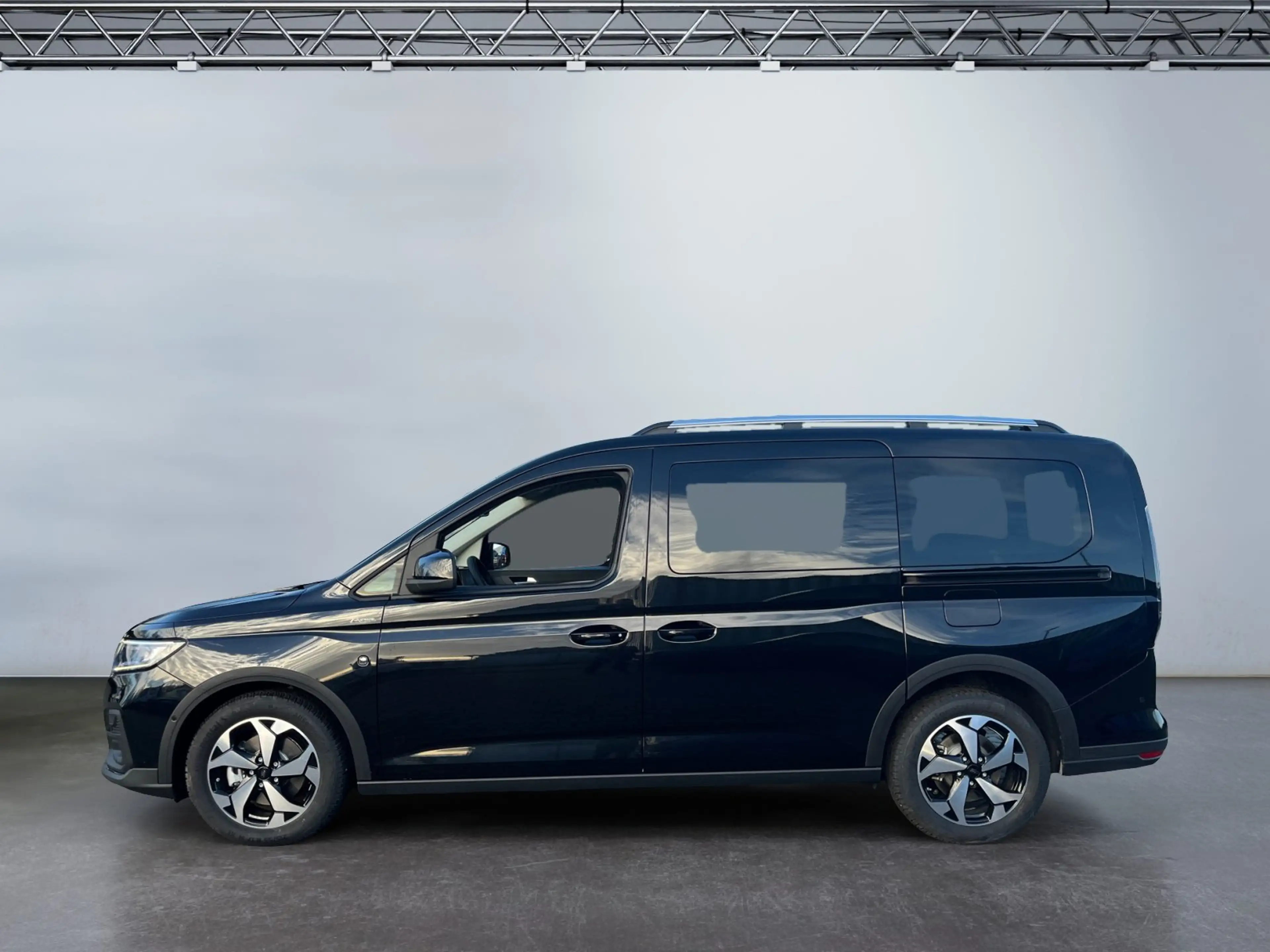 Ford Grand Tourneo Connect Active AHK Abnehmbar — photo 3