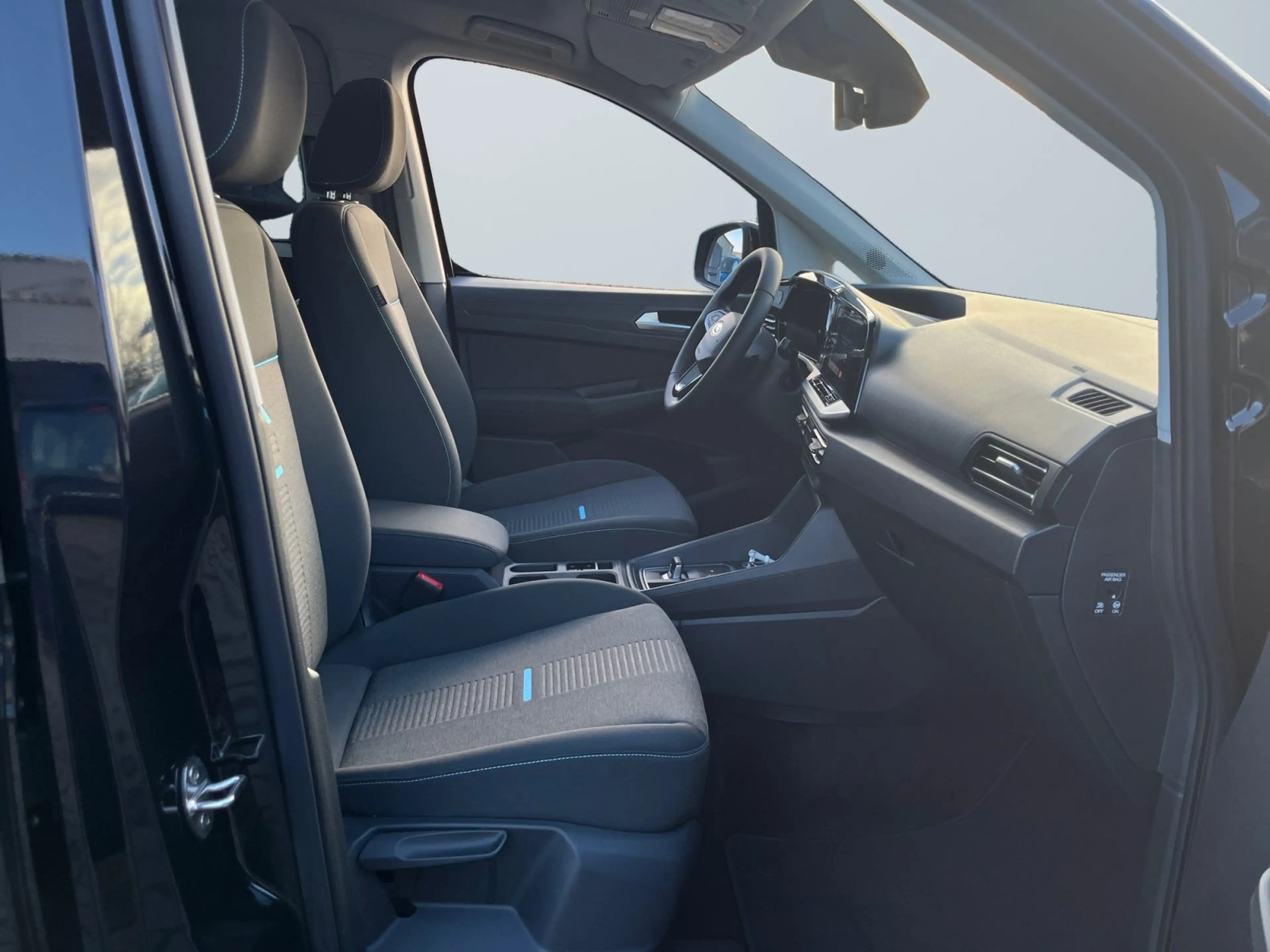 Ford Grand Tourneo Connect Active AHK Abnehmbar — photo 10