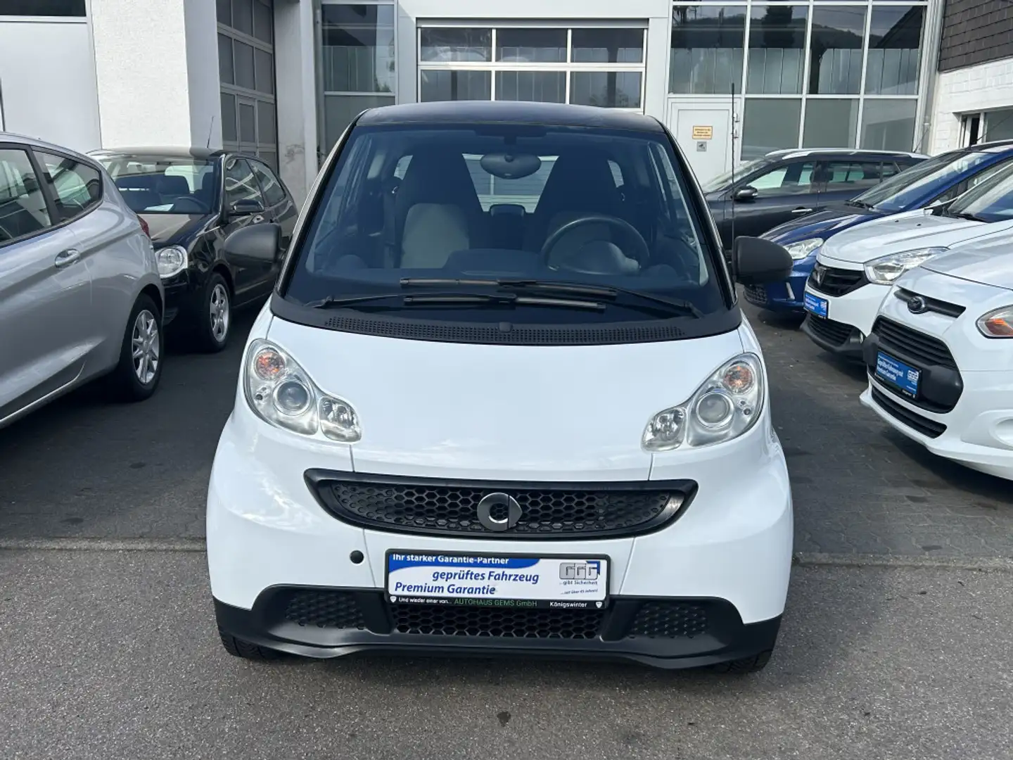 smart forTwo Micro Hybrid Drive 45kW I.Hand bijela - 2