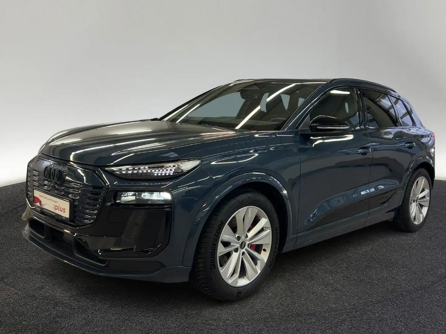 Audi Sonstige Q6 e-tron quattro 285 kW S line Matrix Panorama Blau - 2