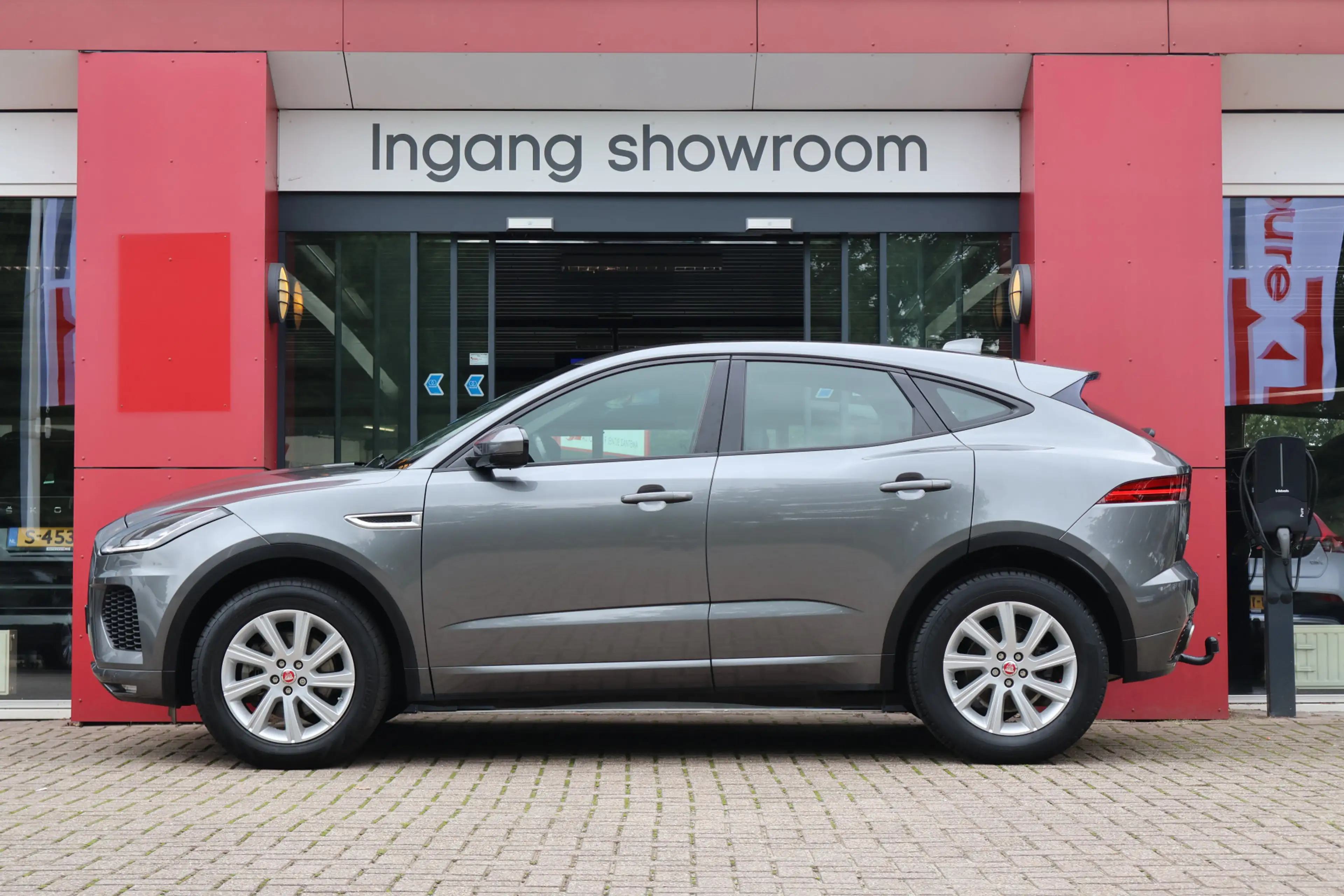 Jaguar E-Pace 2.0 D150 R-Dynamic | Origineel NL | Dealer Onderho — photo 2
