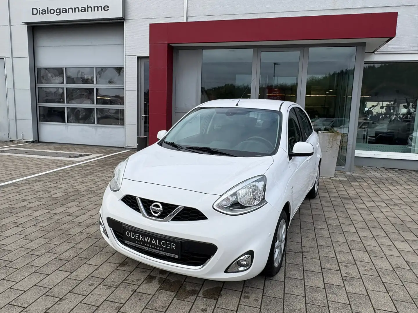 Nissan Micra 1.2 DIG-S Acenta Navi+SHZ+KlimaA+LM+PDC Weiß - 1