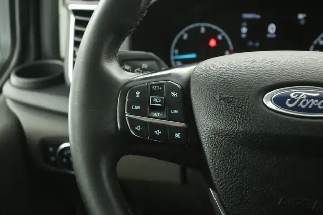 Ford Transit Custom view 14