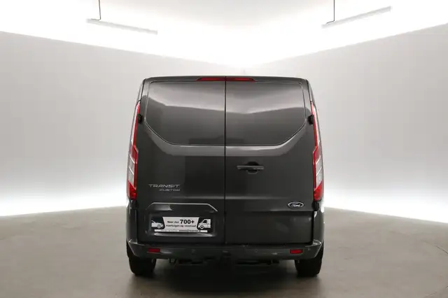 Ford Transit Custom view 24