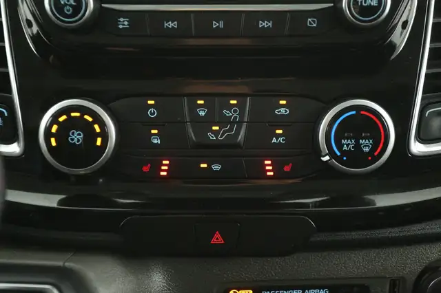 Ford Transit Custom view 16