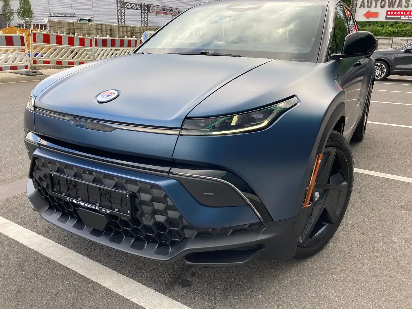 FISKER Ocean "ONE"AWD-415 KW-AHK-PANO-LEDER-360-22Z-MATT-1.HD Blau - 1