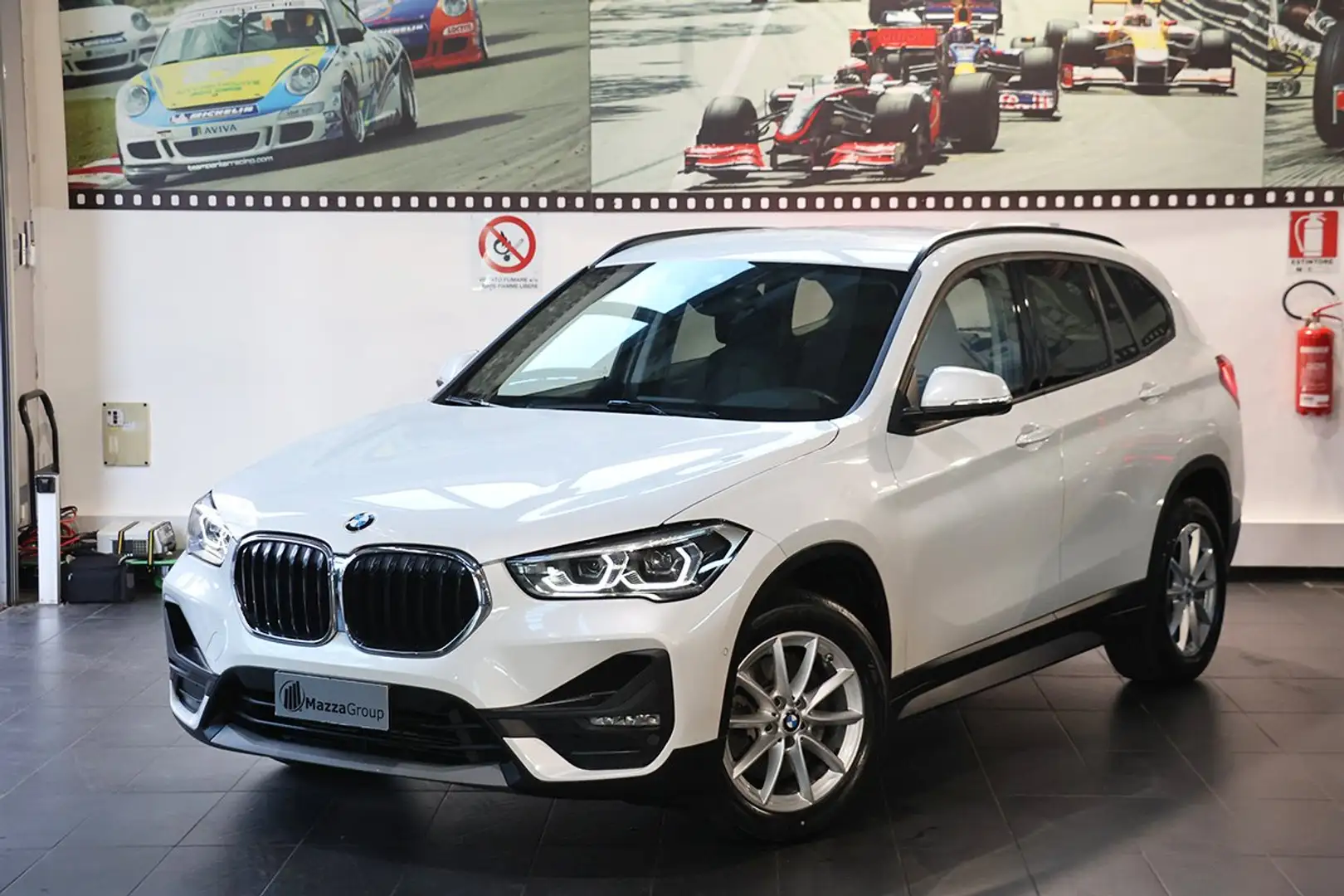 BMW X1 sDrive20d Business Advan. AUTO. - TELECAMERA/APPLE Blanc - 1