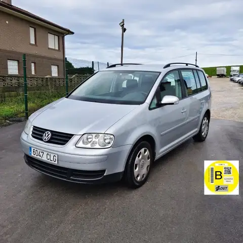 Volkswagen Touran 1.6 FSI Highline