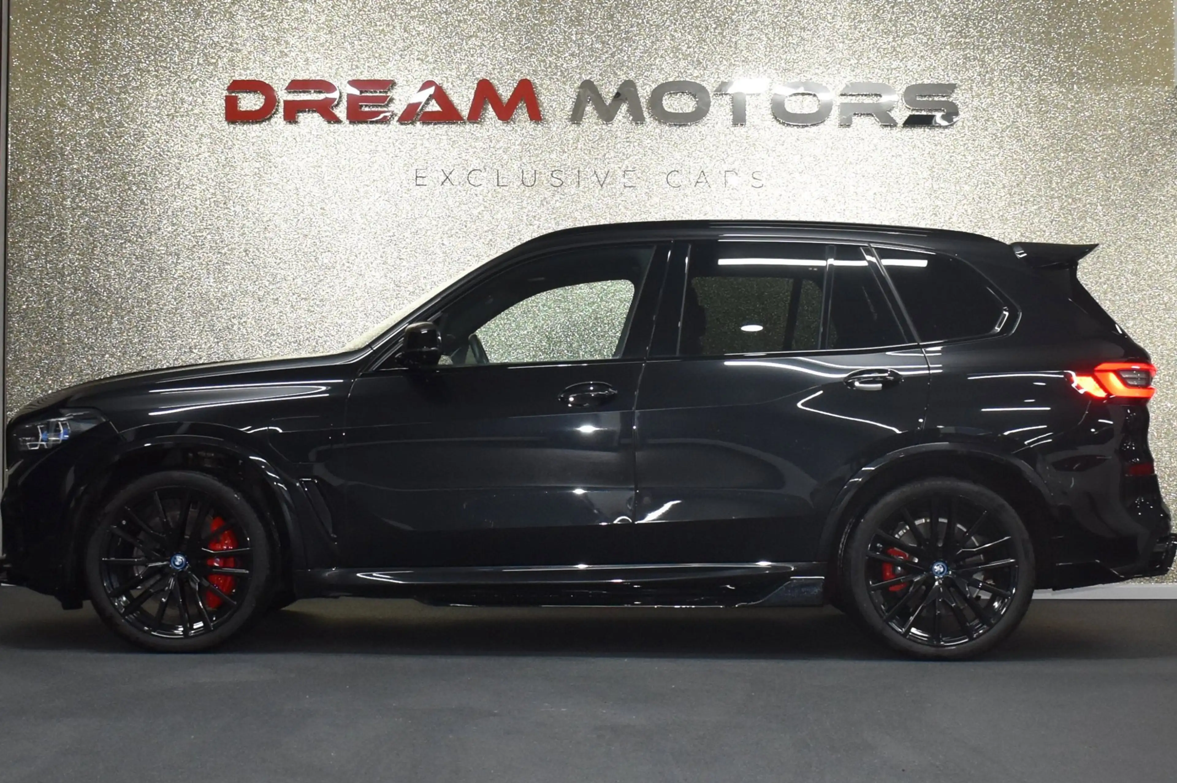 BMW X5 45e M-Sport xDrive 394pk | AKRAPOVIC | CRYSTAL POO — photo 7