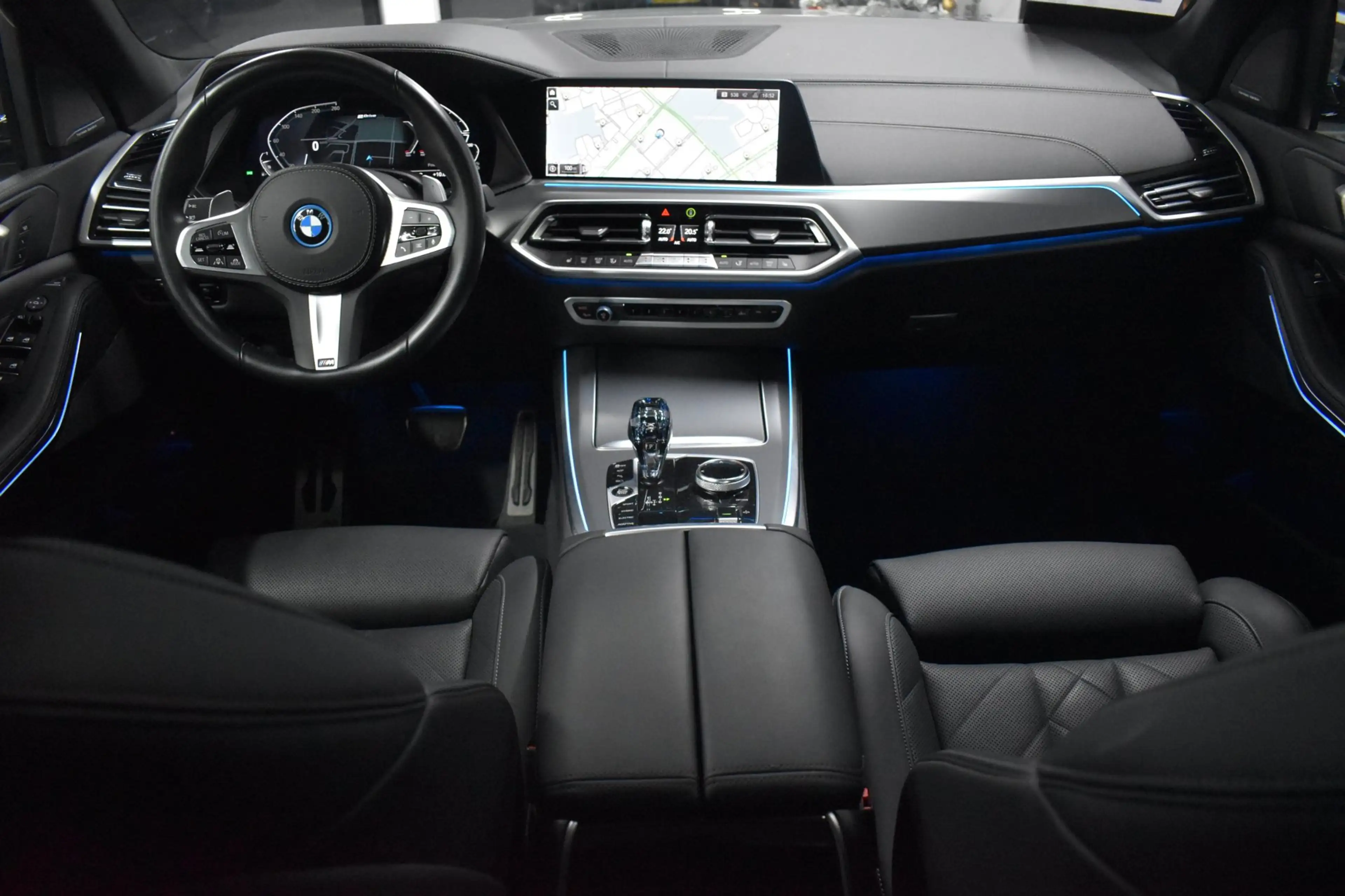 BMW X5 45e M-Sport xDrive 394pk | AKRAPOVIC | CRYSTAL POO — photo 18
